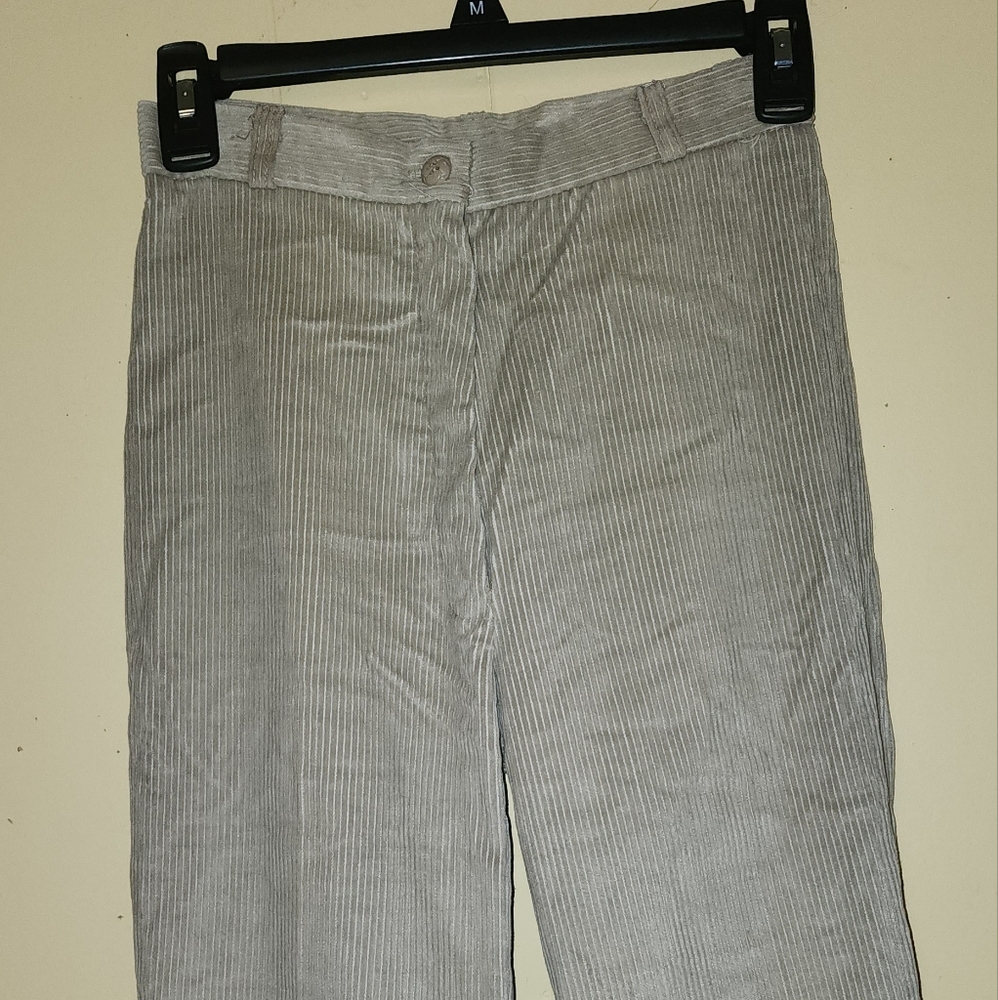 Special Effects size 5, tan pants.